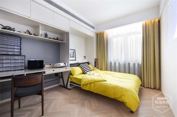 復式樓臥室裝修圖