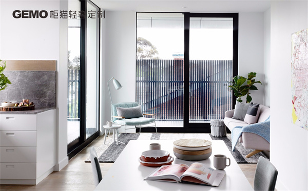 開(kāi)輕奢定制家具店品牌能幫到多少?