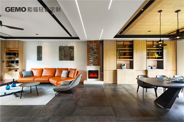 開輕奢定制家具一年可以賺多少錢？